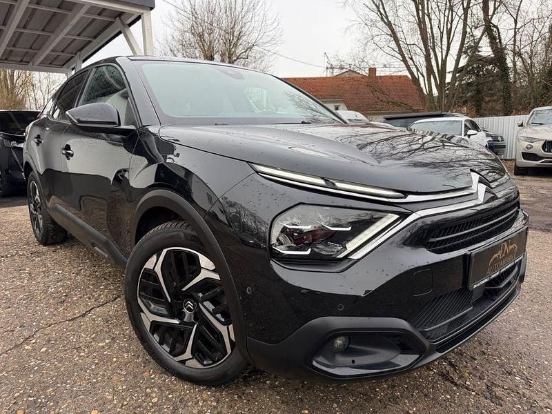 Gebraucht Citroën C4 Shine 131 PS (96 kW) 2022 Schwarz SUV