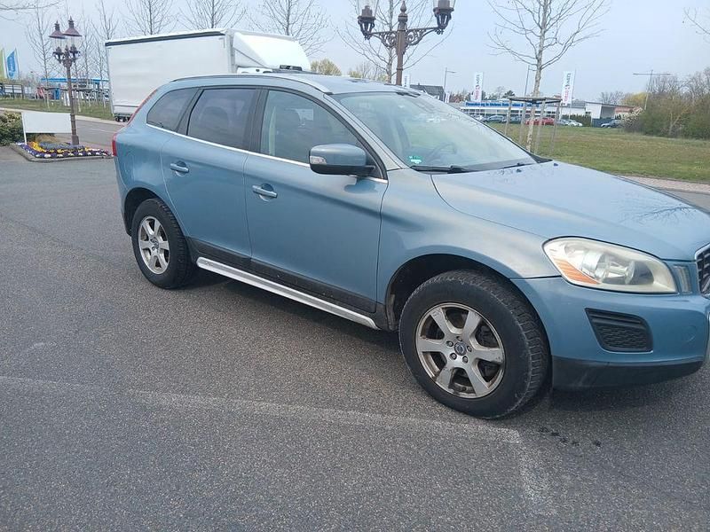 Gebraucht Volvo XC60 203 PS (149 kW) 2011 Blau SUV