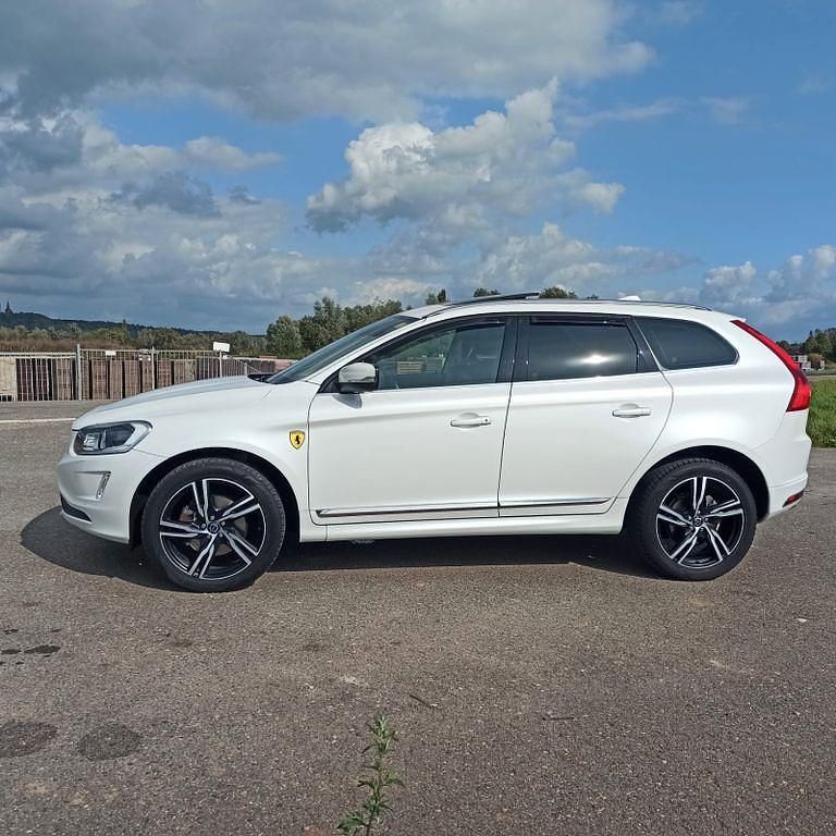 Gebraucht Volvo XC60 Summum 215 PS (158 kW) 2013 Weiß SUV