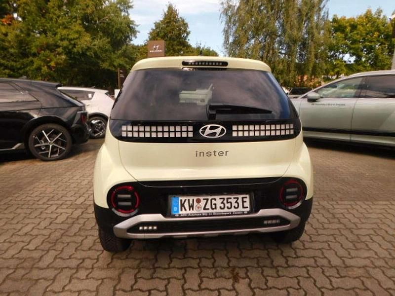 Neu Hyundai Inster Trend 71 kW (97 PS) 2025 Buttercream yellow Kleinwagen