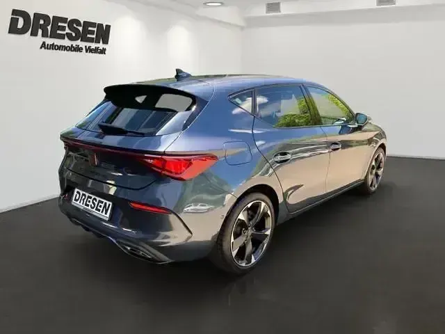 Gebraucht Cupra Leon 150 PS (110 kW) 2024 Grau Limousine