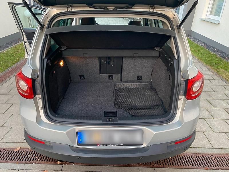 Gebraucht VW Tiguan 200 PS (147 kW) 2008 Silber SUV