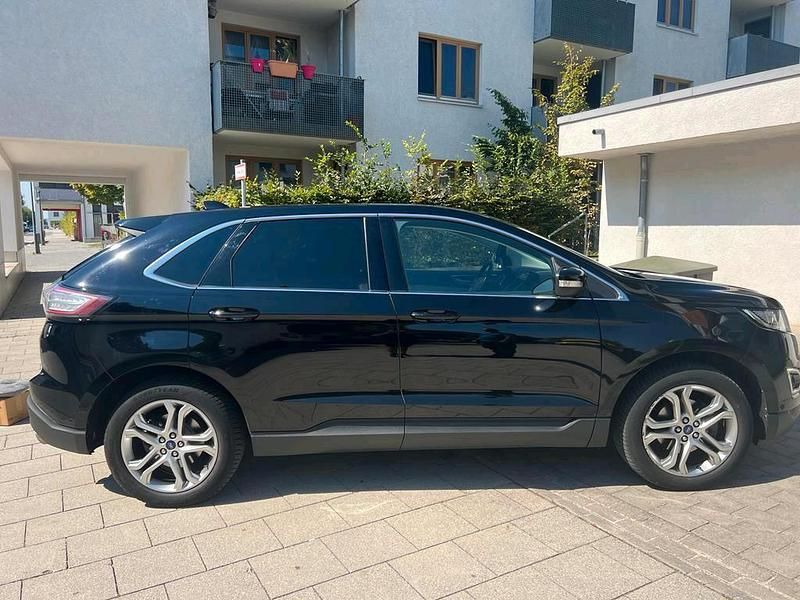 Second-hand Ford Edge 209 CP (153 kW) 2016 Negru SUV