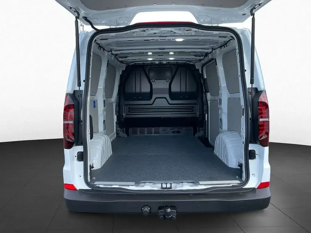 Neu VW T7 110 PS (80 kW) 2026 Weiß Van