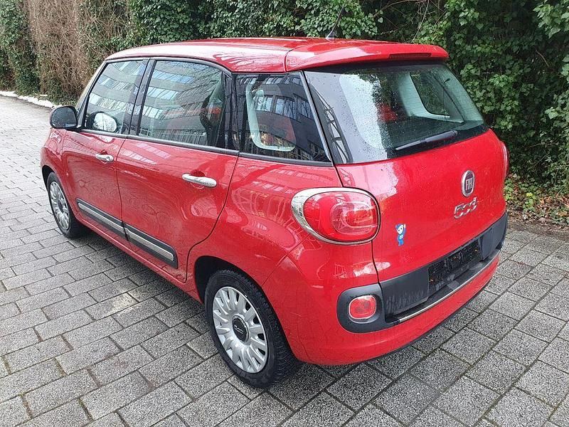 Gebraucht Fiat 500L 95 PS (69 kW) 2016 Rot Van / Kleinbus