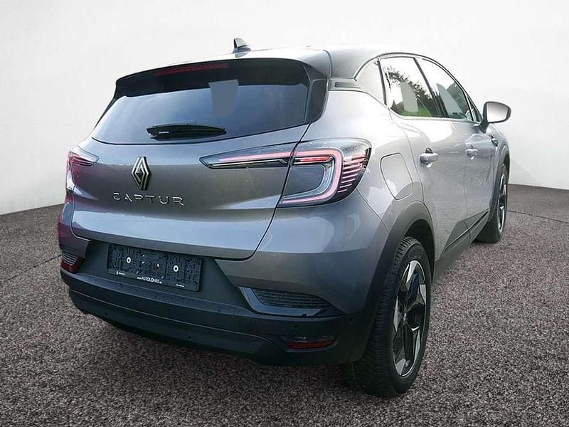 Neu Renault Captur Techno 114 PS (83 kW) 2025 Grau SUV