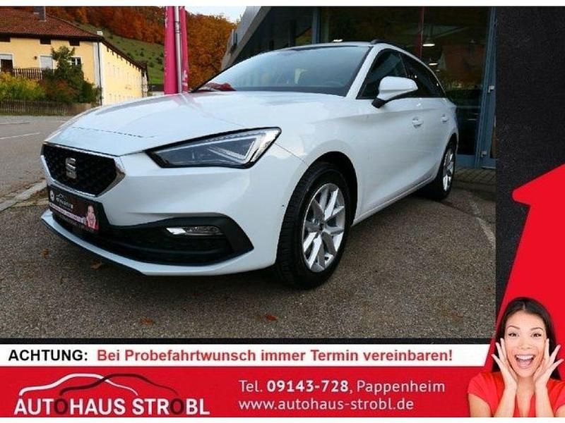 Weiß Gebraucht 2024 Seat Leon Style Limousine | 26.850 € (Fairer Preis) - Bild 1/3