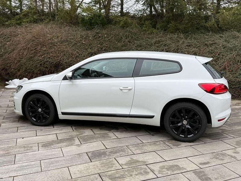 Gebraucht VW Scirocco 125 PS (91 kW) 2014 Weiß Coupé