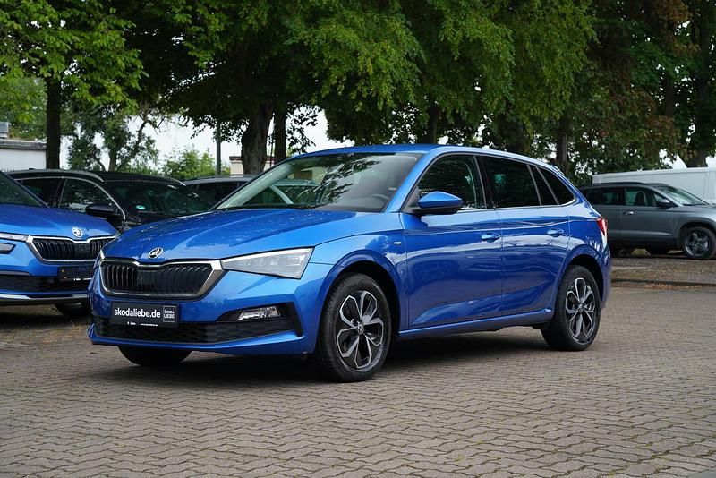 Blau Gebraucht 2020 Skoda Scala Drive Kleinwagen | 17.489 € (Fairer Preis) - Bild 1/4