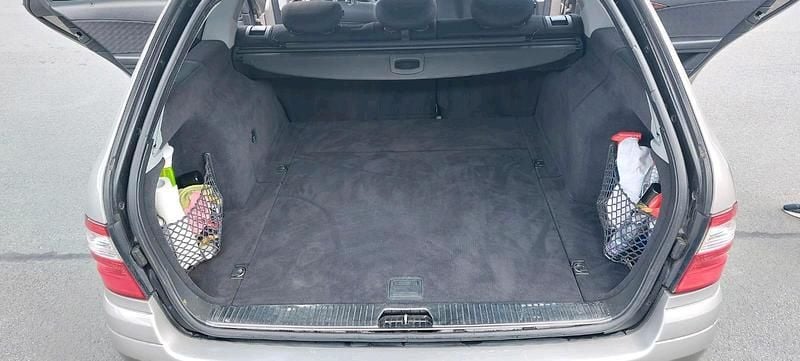 Gebraucht Mercedes E220 150 PS (110 kW) 2005 Gold Kombi