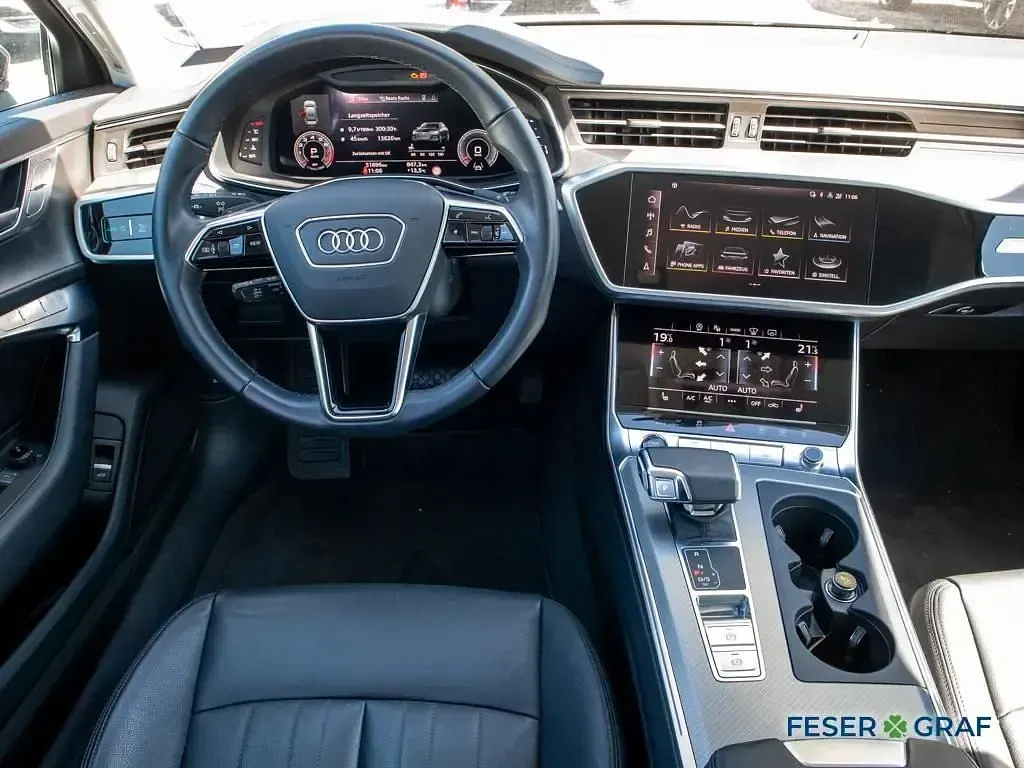 Gebraucht Audi A6 Design 265 PS (194 kW) 2022 Mythosschwarz metallic Limousine