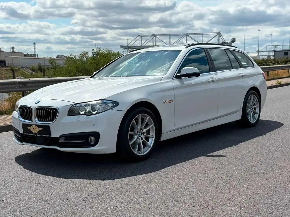 Gebraucht BMW 530 Sport Line 258 PS (189 kW) 2015 Weiß Kombi