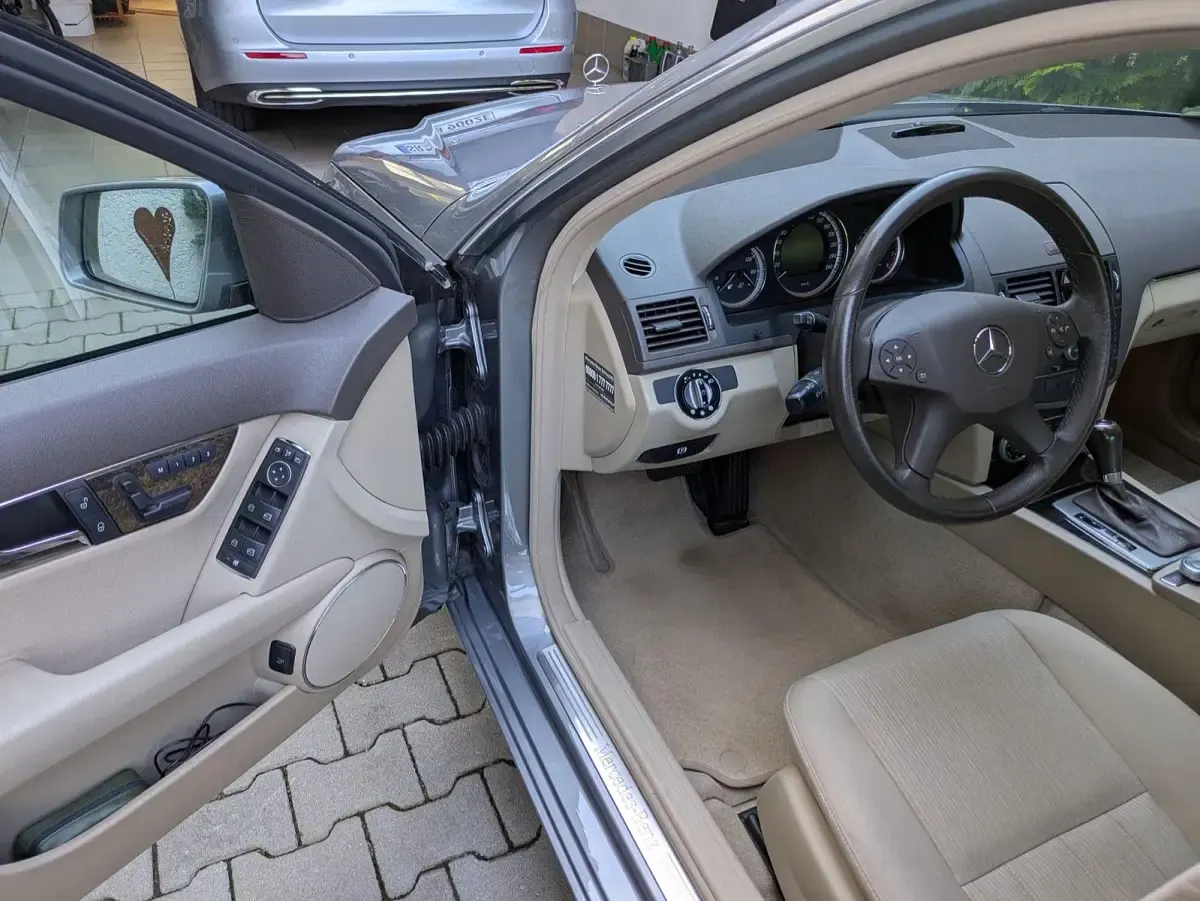 Gebraucht Mercedes C280 Elegance 231 PS (169 kW) 2008 Grau Limousine