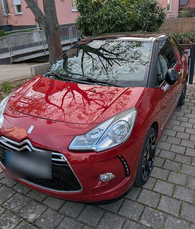 Gebraucht Citroën DS3 Sport Chic 156 PS (114 kW) 2014 Rot Limousine