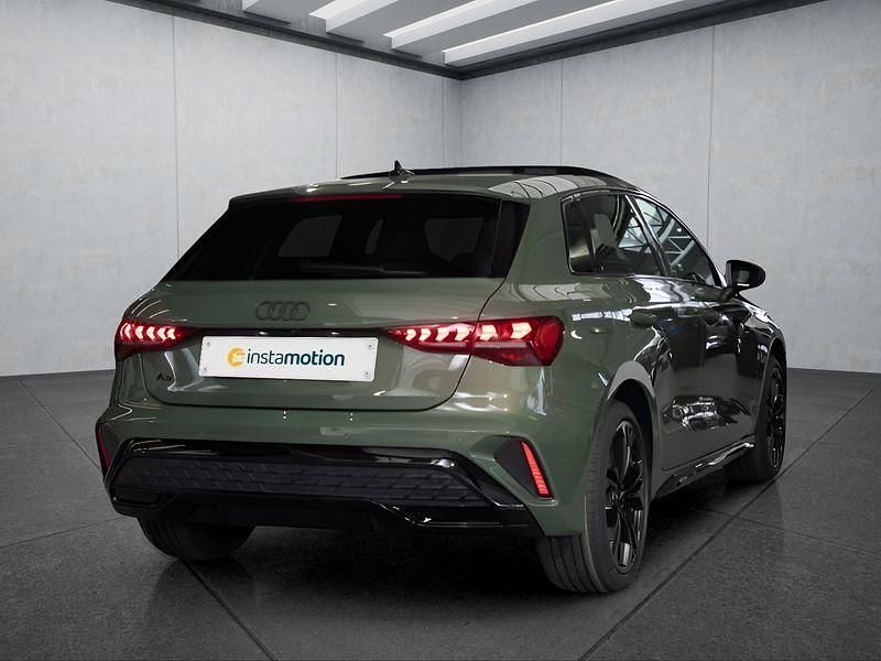 Grün Neu 2025 Audi A3 Sportback Kleinwagen | 43.699 € (Etwas zu teuer) - Bild 1/4