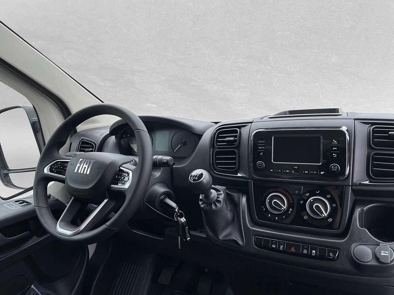 Gebraucht Fiat Ducato 140 PS (102 kW) 2025 Weiss Van