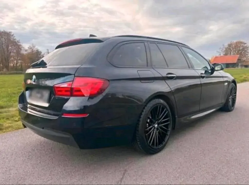 Gebraucht BMW 530 M Sport 245 PS (180 kW) 2011 Schwarz Kombi