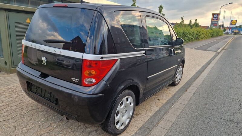 Gebraucht Peugeot 1007 73 PS (53 kW) 2006 Schwarz Van / Kleinbus