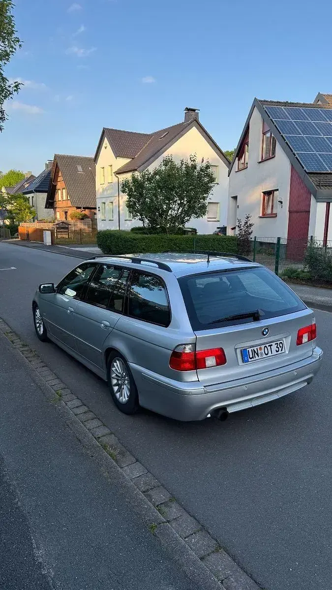 Brugt BMW 530 Shadowline 231 HK (169 kW) 2002 Sølv Stationcar