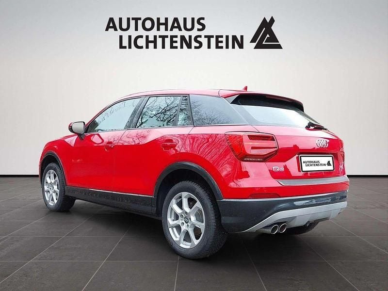 Gebraucht Audi Q2 Sport 150 PS (110 kW) 2016 Tangorot SUV