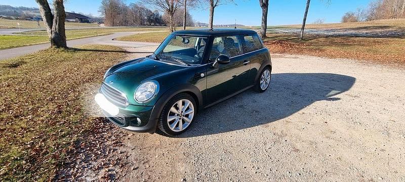 Grün Gebraucht 2010 Mini ONE Kleinwagen | 6.100 € (Etwas zu teuer) - Bild 1/4