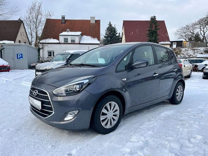 Gebraucht Hyundai ix20 Trend 125 PS (91 kW) 2015 Silber Kleinwagen