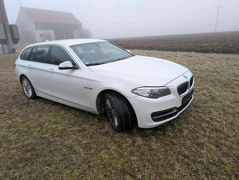 Gebraucht BMW 520 2015 Weiß Kombi