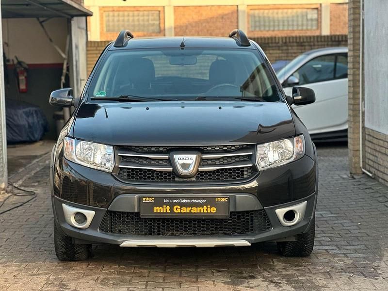Gebraucht Dacia Sandero Prestige 90 PS (66 kW) 2015 Schwarz Kleinwagen