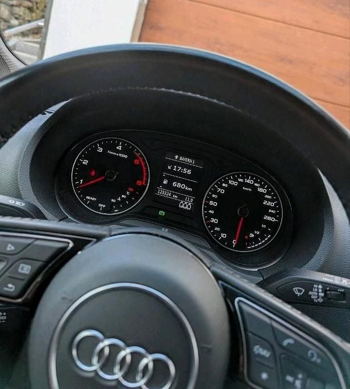 Gebraucht Audi A3 116 PS (85 kW) 2018 Blau Limousine