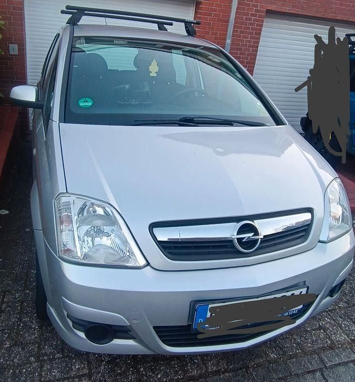 Second-hand Opel Meriva 90 CP (66 kW) 2006 Argintiu Monovolum