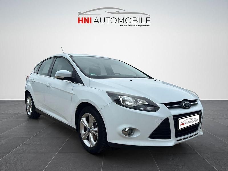 Second-hand Ford Focus 101 CP (74 kW) 2012 Alb Berlinǎ