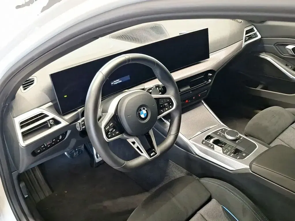 Gebraucht BMW 318 M Sport 156 PS (114 kW) 2025 Weiß Kombi