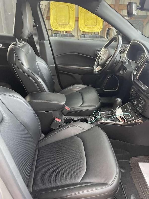 Gebraucht Jeep Compass 179 PS (131 kW) 2020 Grau SUV