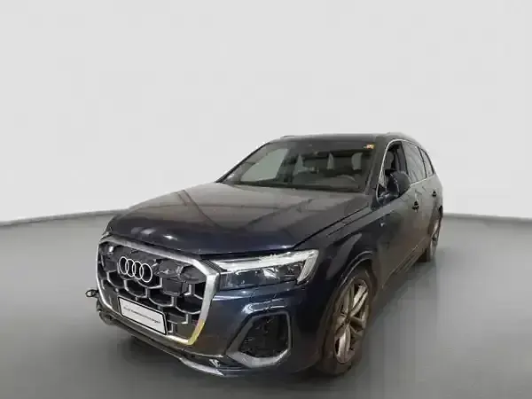 Usado Audi Q7 Ambiente 286 HP (210 kW) 2024 Azul SUV