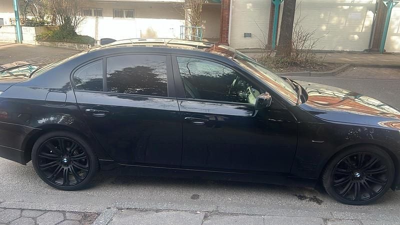 Gebraucht BMW 525 177 PS (130 kW) 2005 Schwarz Limousine