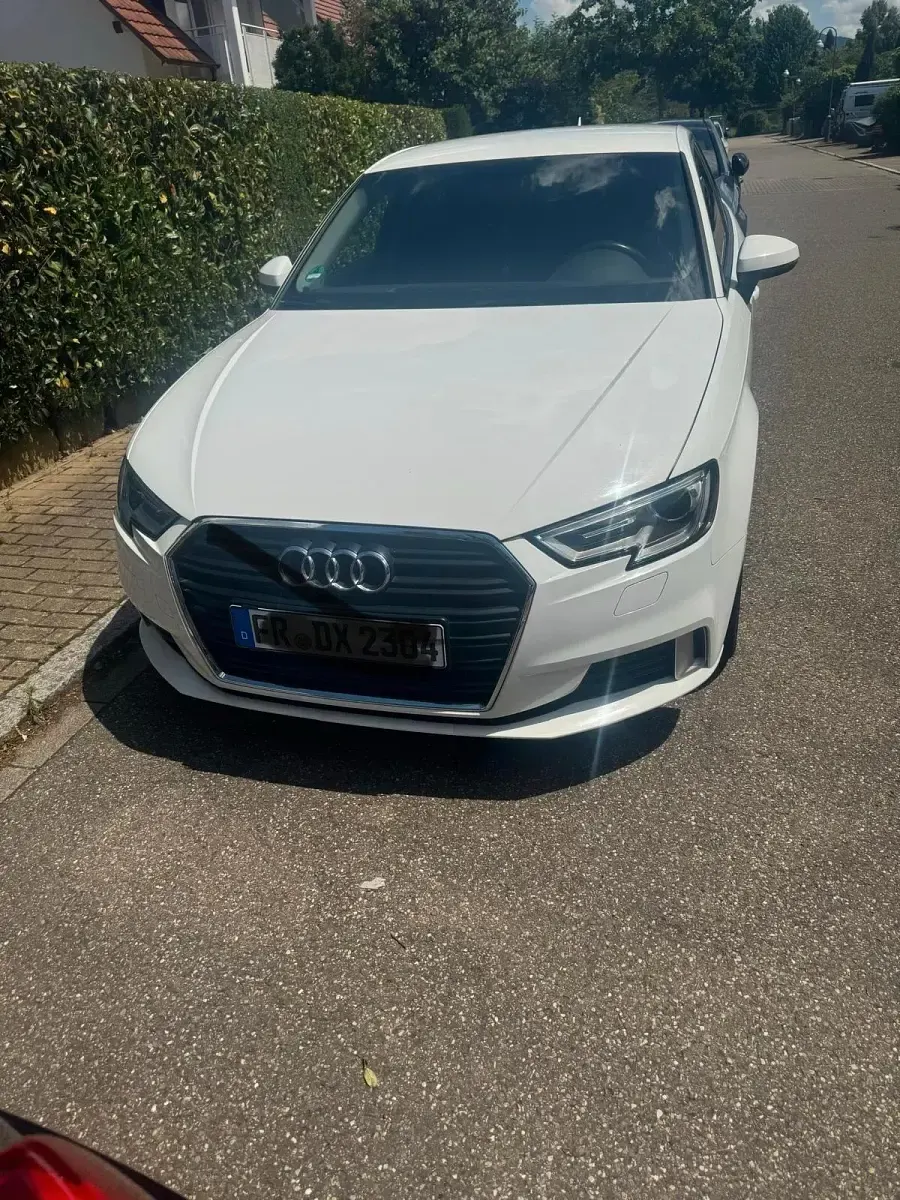 Gebraucht Audi A3 150 PS (110 kW) 2016 Weiß Limousine