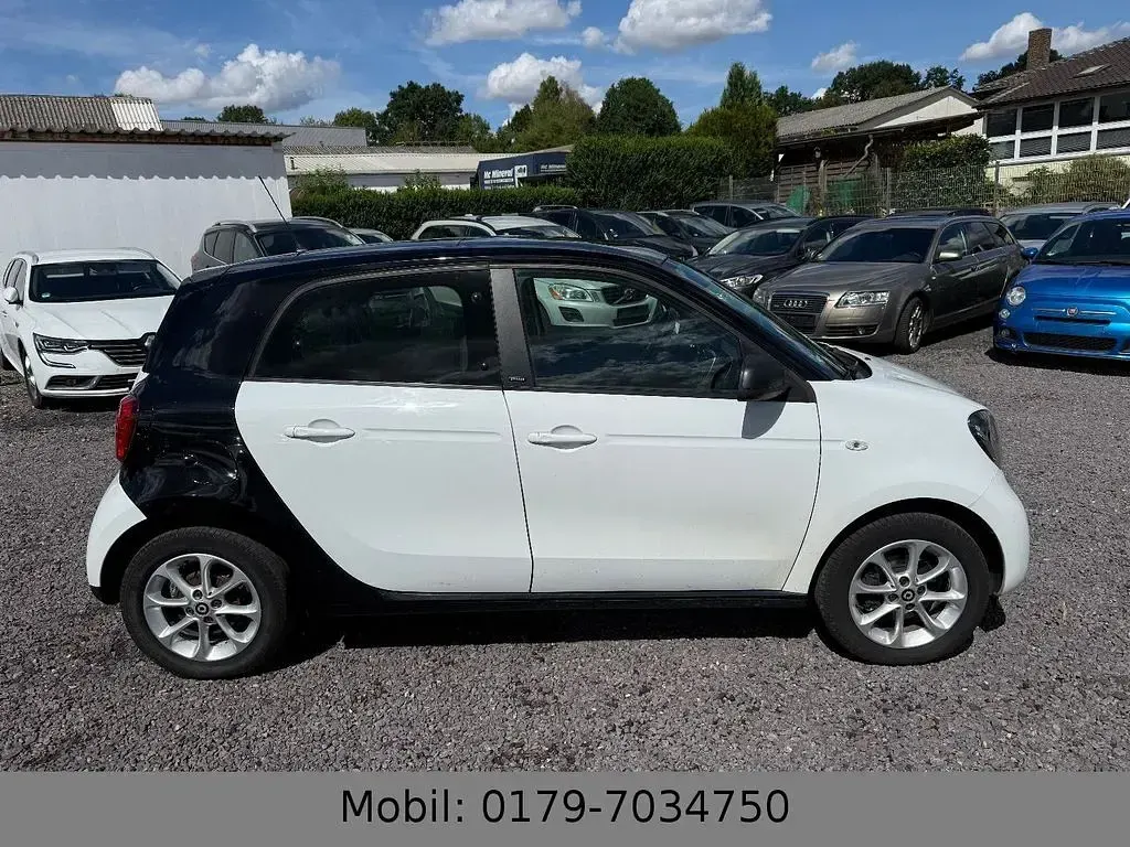 Gebraucht Smart ForFour Basis 90 PS (66 kW) 2016 Weiß Kleinwagen