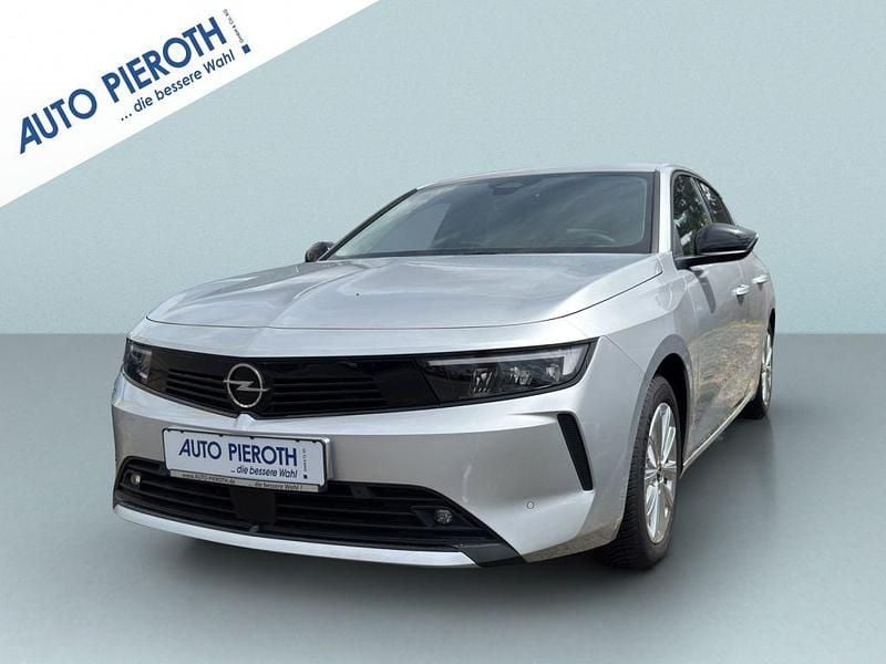 Silber metallic Gebraucht 2024 Opel Astra Elegance Limousine | 19.850 € (Superpreis) - Bild 1/4