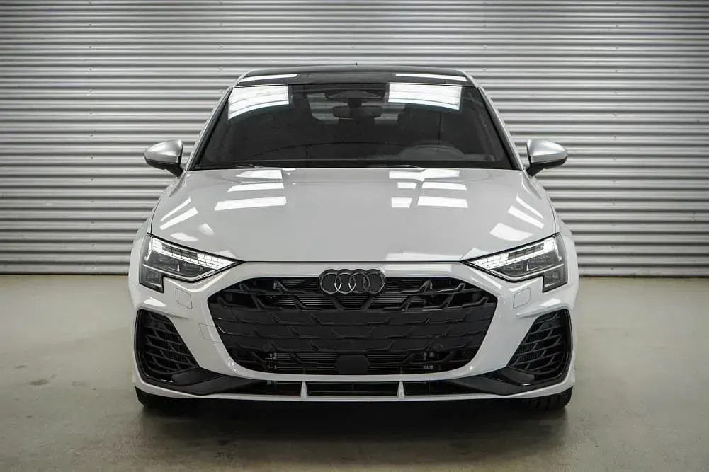 Neu Audi S3 Sport 333 PS (244 kW) 2026 Weiß Limousine