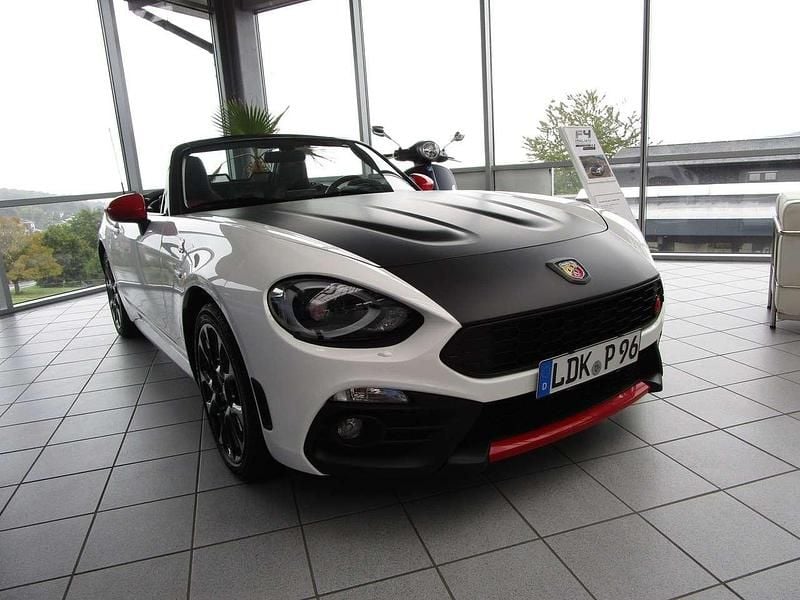 Artic white Gebraucht 2019 Abarth 124 Spider Cabrio | 29.990 € (Guter Preis) - Bild 1/4