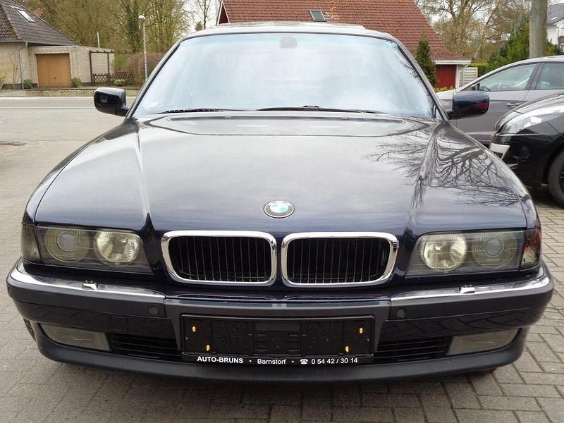 Gebraucht BMW 728 193 PS (141 kW) 1998 Schwarz Limousine