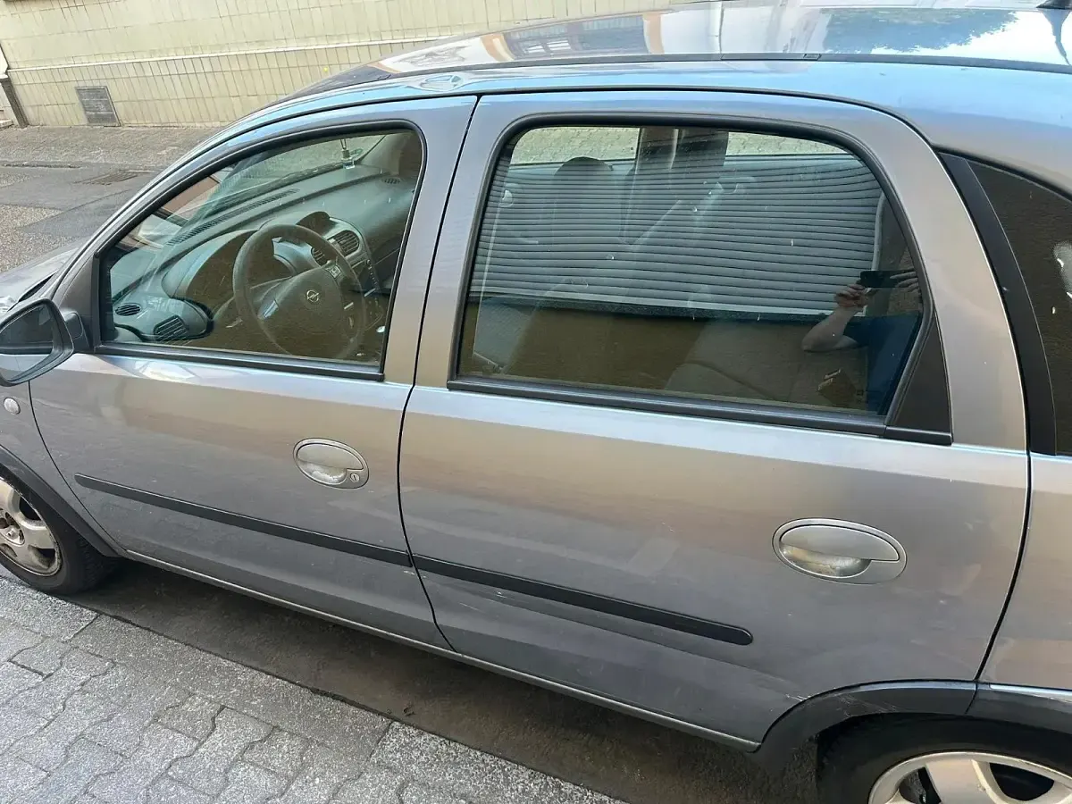 Gebraucht Opel Corsa 75 PS (55 kW) 2004 Grau Kleinwagen
