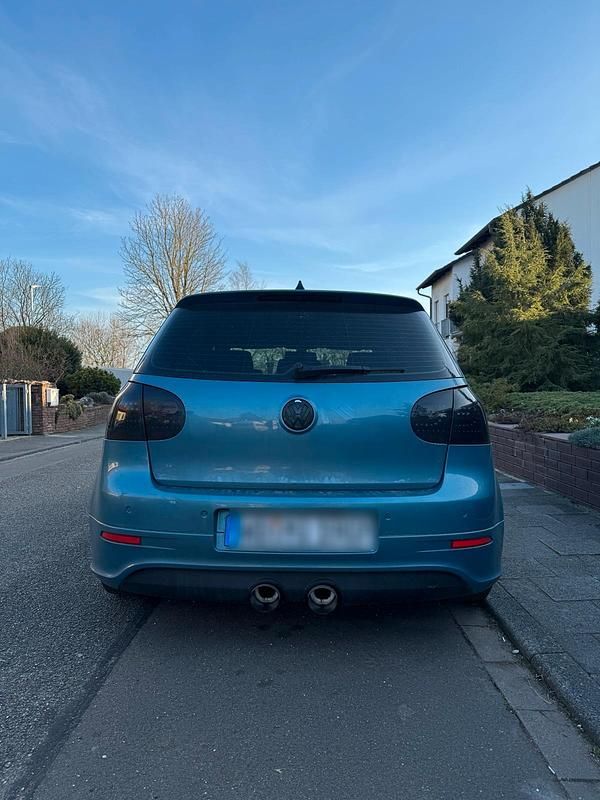 Blau Gebraucht 2006 VW Golf V R Coupé | 3.500 € (Fairer Preis) - Bild 1/4