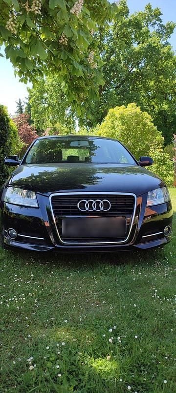 Gebraucht Audi A3 Attraction 125 PS (91 kW) 2011 Schwarz Kleinwagen