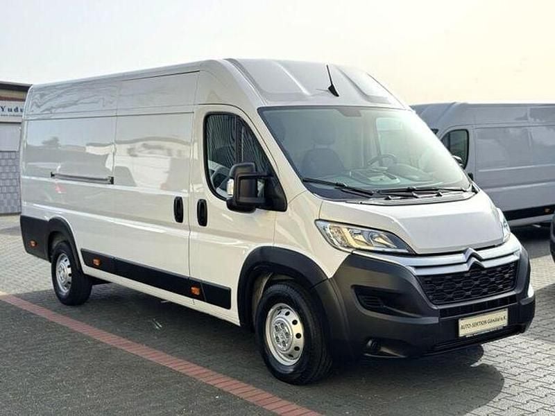 Gebraucht Citroën Jumper 165 PS (121 kW) 2024 Weiß Van / Kleinbus