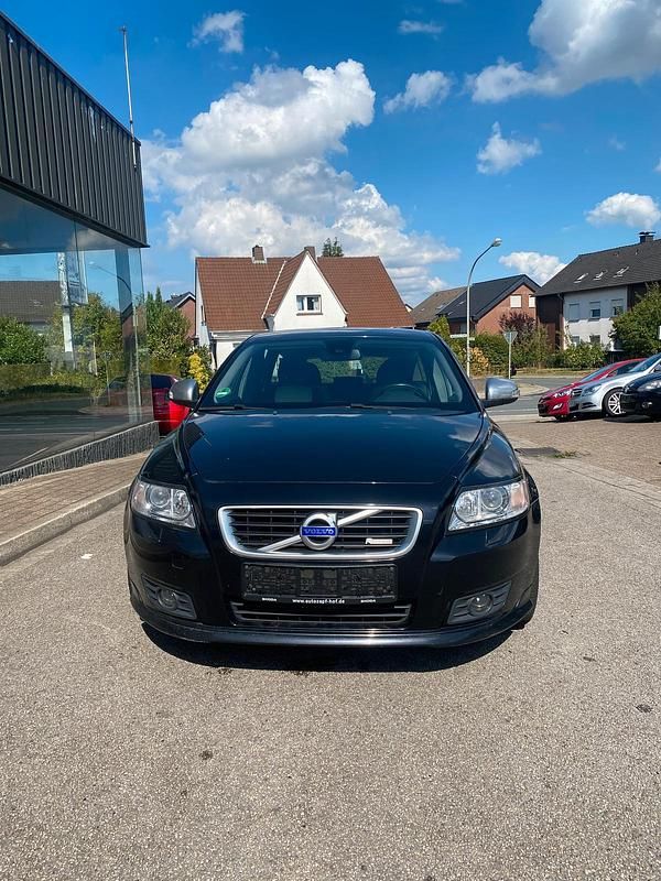 Gebraucht Volvo V50 120 PS (88 kW) 2011 Schwarz Kombi