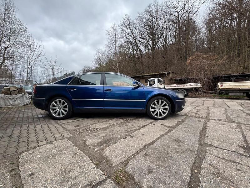 Gebraucht VW Phaeton Individual 239 PS (175 kW) 2009 Blau Limousine