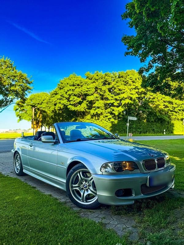 Silber Gebraucht 2002 BMW 330 Cabriolet Cabrio | 9.300 € (Guter Preis) - Bild 1/4