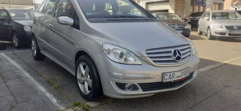 Silber Gebraucht 2007 Mercedes B200 Van / Kleinbus | 5.950 € (Fairer Preis) - Bild 1/4