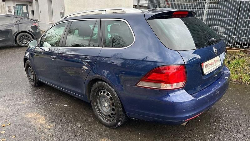 Gebraucht VW Golf VI Style 105 PS (77 kW) 2011 Blau Kleinwagen